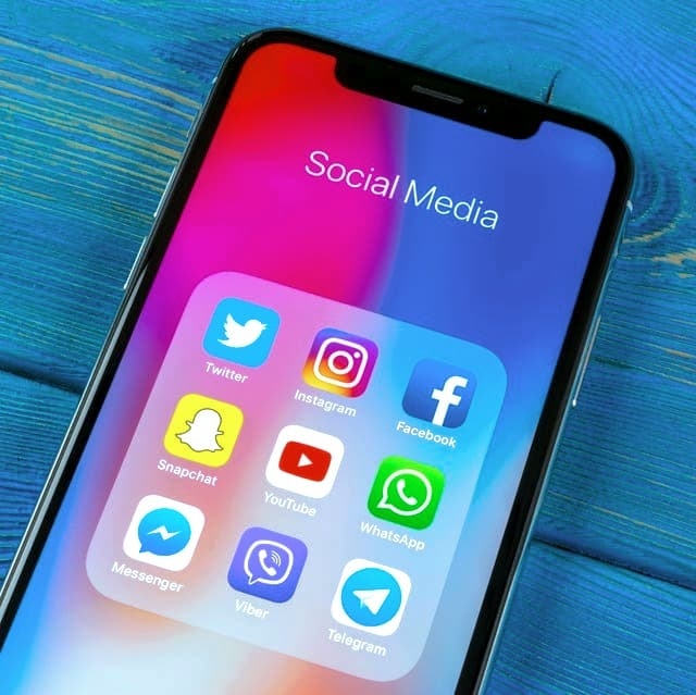 How to log in to WhatsApp Web quickly in Singapore 二